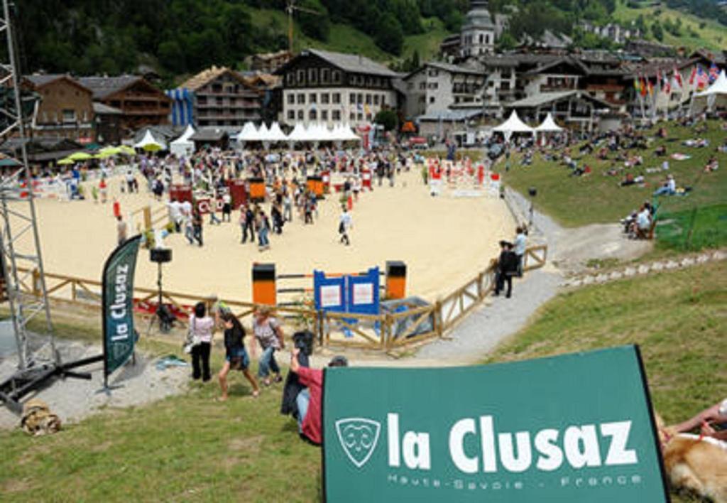 Chalet-Hotel Du Borderan La Clusaz Exterior foto