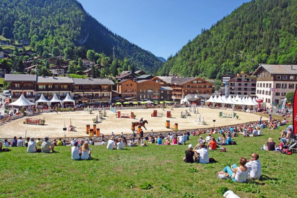 Chalet-Hotel Du Borderan La Clusaz Exterior foto